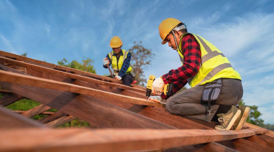 Professional Flat Roofing Installation services in Lucasville, OH